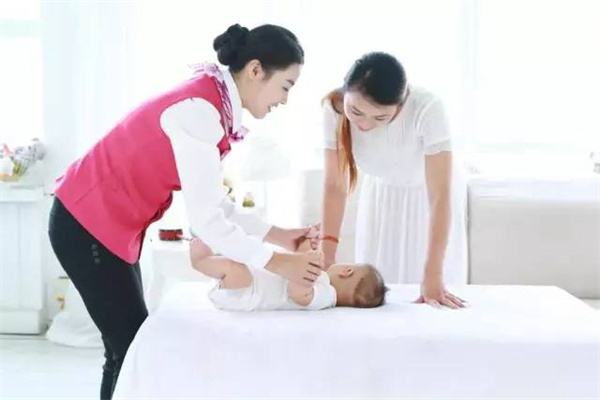 雇主给红包，阿姨是否应该收？