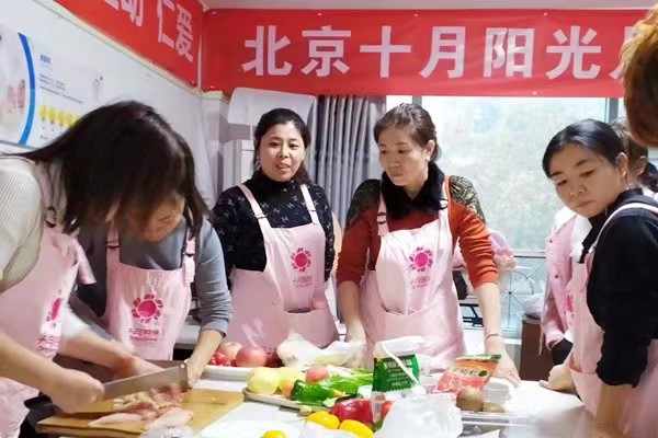 专业婴幼儿教育嫂公司哪家更专业，有推荐的么？